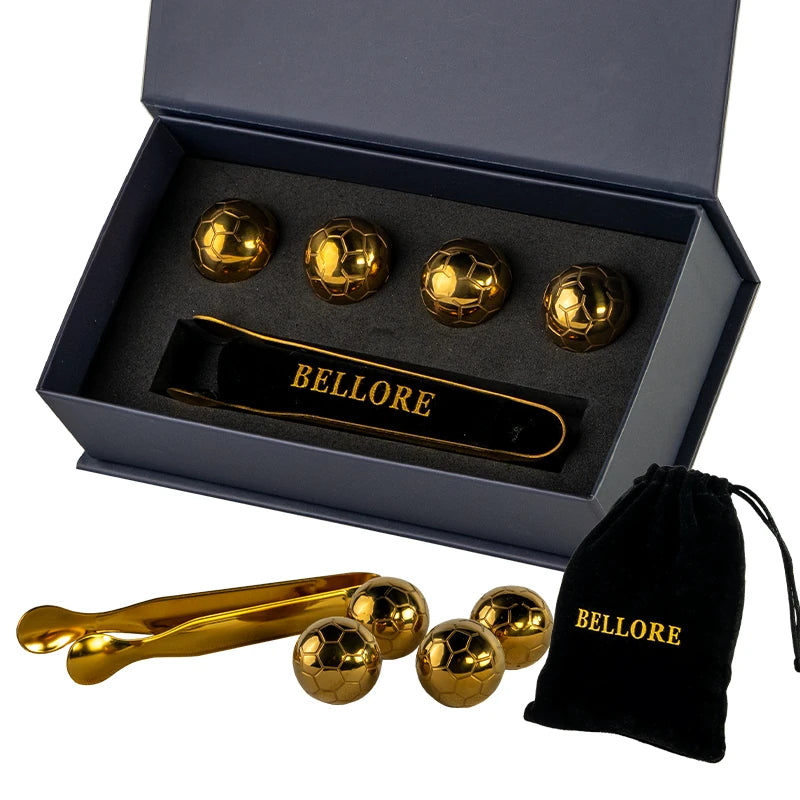 Set Bellore pietre răcire whisky din oțel inoxidabil în formă de minge de fotbal – 4 cuburi metalice reutilizabile + clește, cutie cadou premium